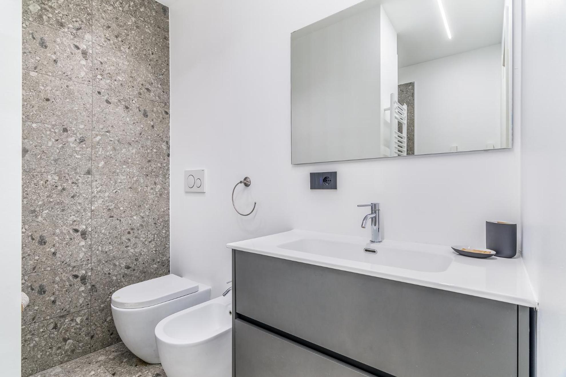 Viale Toscana, 2 Pax Wi-Fi Apartment Милано Екстериор снимка